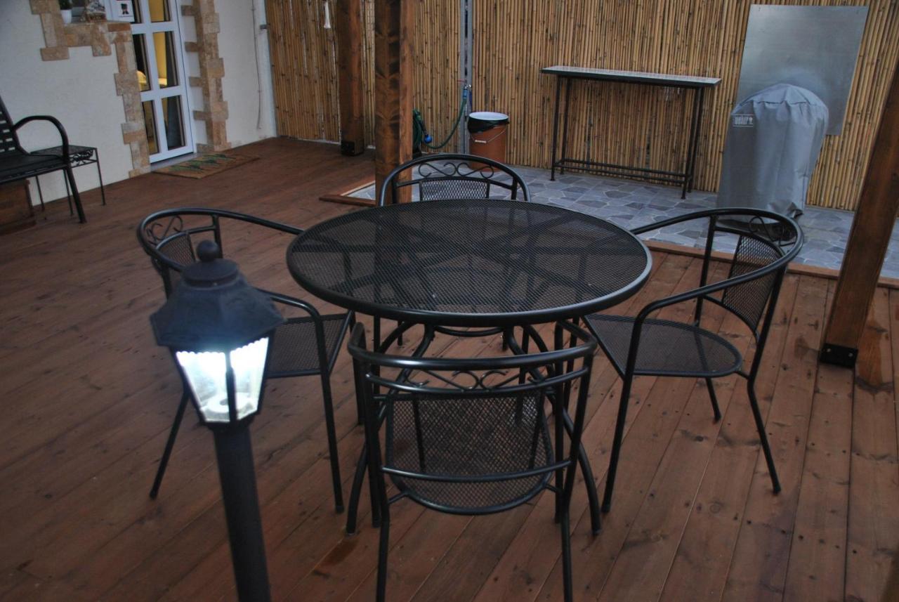 Marvin'S Place Arad Exterior foto